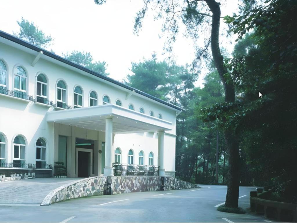 乐山 峨眉山红珠山宾馆酒店 外观 照片